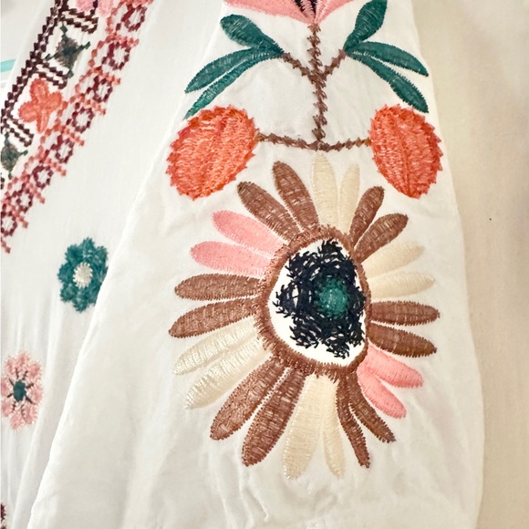 Orange Creek White Embroidered Dress Size Small - Picture 4 of 10